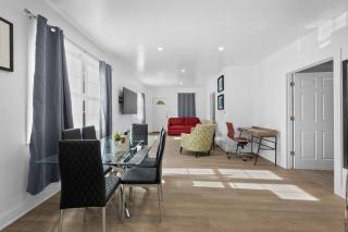 Downtown Detroit 3BR • Free Parking • Wi-Fi - Dearborn - 5