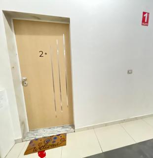 Bright and Spacious Retreat - 6