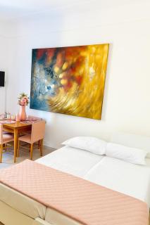 Colosseum Window Rome - Central Historical Apartment - 2