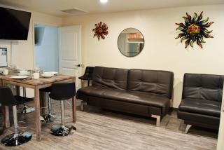 APT Style Home 2BR 2BA w Jacuzzi Near Airport - 5