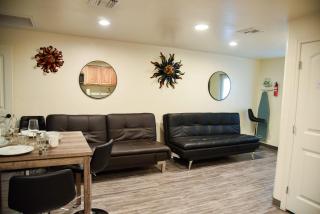 APT Style Home 2BR 2BA w Jacuzzi Near Airport - 3