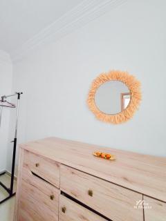 Votre Appartement Idéal - Emplacement stratégique - Parking gratuit - Chambres confortables - Cuisine conviviale - 5