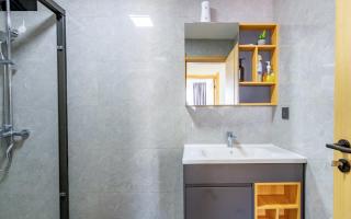 Luxury Living with heated Pool,Gym, Balcony and city view - 0