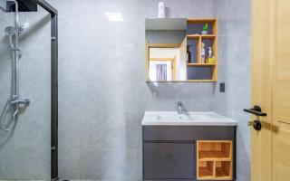 Luxury Living with heated Pool,Gym, Balcony and city view - 8