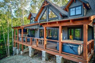 Bull & Bear at Eagles Nest - 4