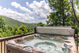 Queen Ridge Cabin - 2