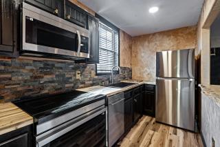 LUXX Lodge Glamping and RV Park - 1