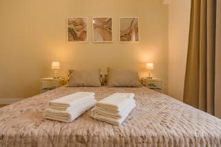 Cantinho na Amadora, a 5-minute walk from the train station - 6