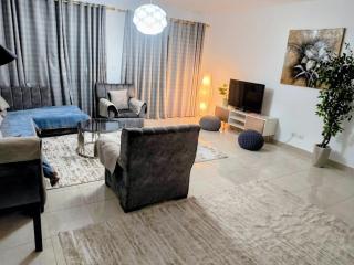 3 bedrooms apartment in Al Rehab city - 6