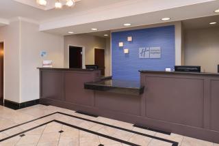 Holiday Inn Express & Suites San Antonio South by IHG - 4