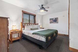 The Loose Moose Lodge #7 at Downtown Grand Lake n - 8