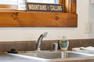 The Loose Moose Lodge #4 at Downtown Grand Lake - 5