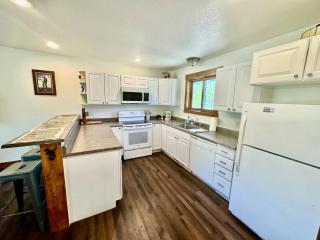 The Loose Moose Lodge #5 at Downtown Grand Lake - 7