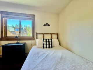 The Loose Moose Lodge #5 at Downtown Grand Lake - 2