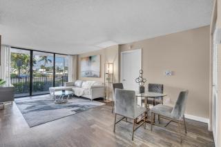 Centrally Located 2 BED in the Heart of NMB - 9