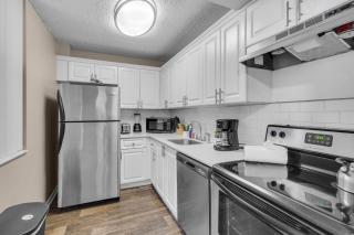 Centrally Located 2 BED in the Heart of NMB - 4