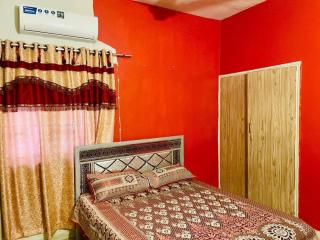 The Cozy Couple Villa DHA - 7