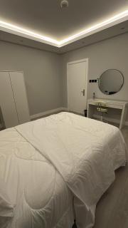 A classy apartment with a modern design and a distinctive location - 2