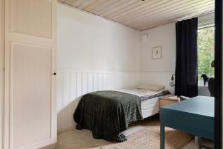 Charming Family Villa Near the City - 4