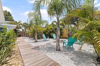 Oasis Family Getaway St Petersburg - 3