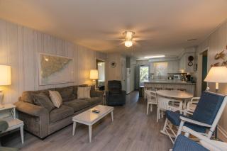 Janet's Blue Haven - 3