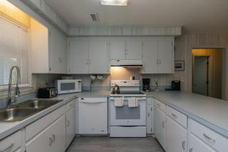 Janet's Blue Haven - 5