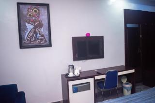 Chinbell Luxury Hotel & Suites - 6