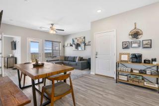 A Little Slice of Branson with Ozarks Views - 2