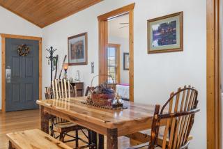 Grey Moose Lodge with Amenities Access - 3