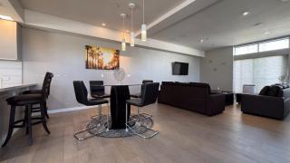 Family apartments in hollywood - 2