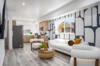 Sunset Views from Private Rooftop in Luxe Townhome - 6