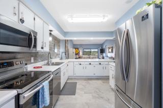 Gathering Place at the Foothills Near Parks - 3