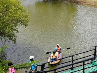 HABZ RIDES Private Glass Bottom Boat Excursions - 6