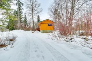Deck and Fire Pit Yakima River Retreat in Cle Elum - 3
