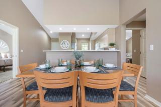 Cityscape Memories - Nearby Golf & Lake - 9