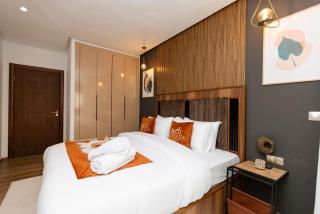 Five Blue View of Marina with Jacuzzi and WiFi - 8