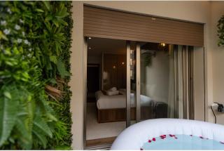 Five Blue View of Marina with Jacuzzi and WiFi - 5