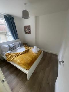 Stunning 2 Bed apartment on York Street - 0