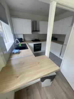 Stunning 2 Bed apartment on York Street - 5