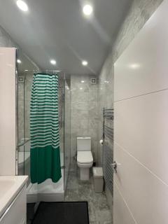 Stunning 2 Bed apartment on York Street - 2