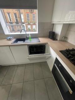 Stunning 2 Bed apartment on York Street - 6