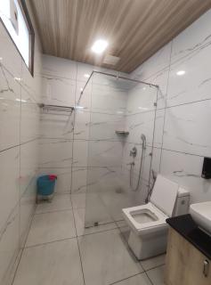 Rana Hotel & Restaurant - 4