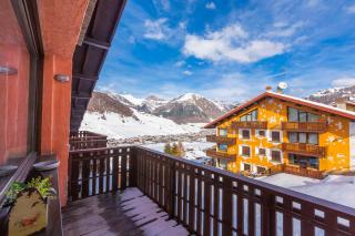 Arianna - Happy Rentals - 0