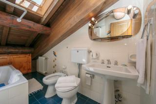 Arianna - Happy Rentals - 1