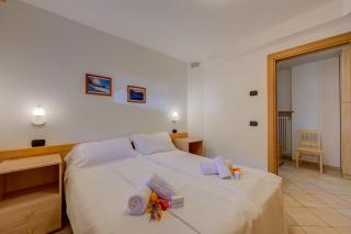Chalet Sciachilo Ski In-Ski Out 10m - Happy Rentals - 2