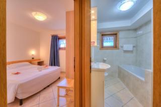 Chalet Sciachilo Ski In-Ski Out 10m - Happy Rentals - 1