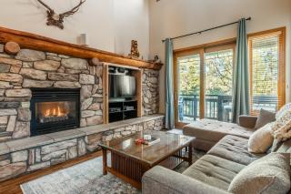 Mammoth Green #220 - Nearly Ski-In Ski-Out 3 Bedroom 2 Bath, Sleeps 8 - Mammoth Lakes - 7