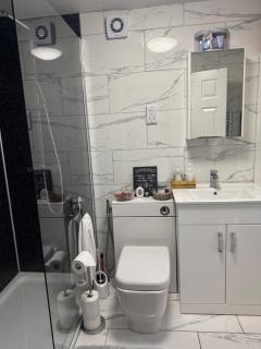 Comfy En-suite King Size room - 7