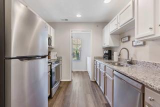 Hillside Cottage in The Vineyards Resort - 6