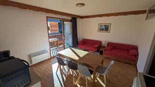 Appartement 4 pièces pour 6-8 personnes, 3 chambres, 2 canapés-lit double dans le salon, au pied des pistes et piscine l'été, wifi fibre - 2